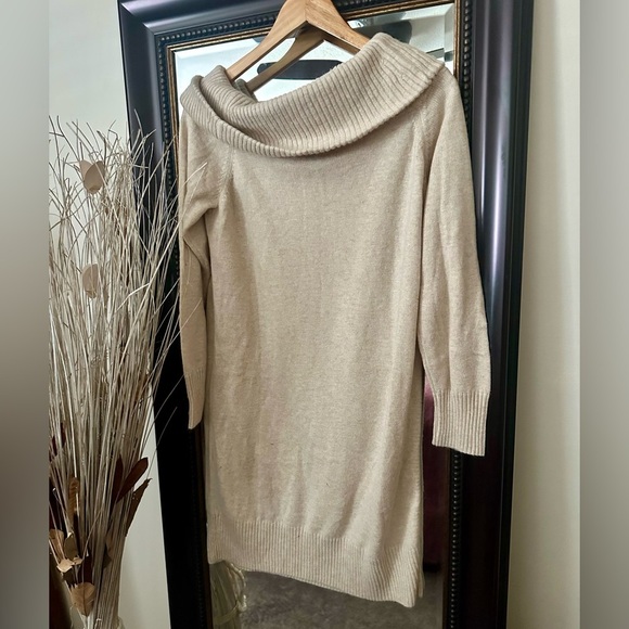 Banana Republic Women’s Off the Shoulder Sweater Dress / Size M / Oatmeal - Picture 2 of 5
